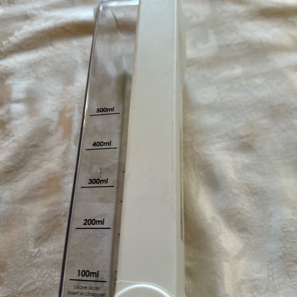 COPY - Progressive Vidalia chop wizard measures Aprox 10 1/2 by 4 1/2 - Picture 6 of 7